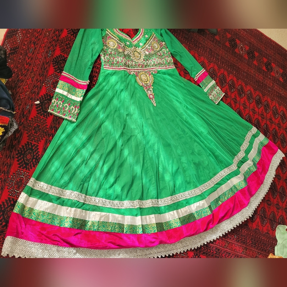 Women clothes 3 pecies Indian embroidery anar kali